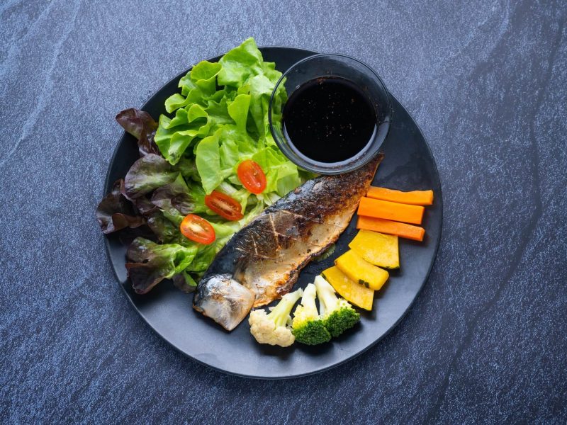 healthy-clean-food-consisting-of-grilled-saba-fish-variety-of-vegetables-1.jpg